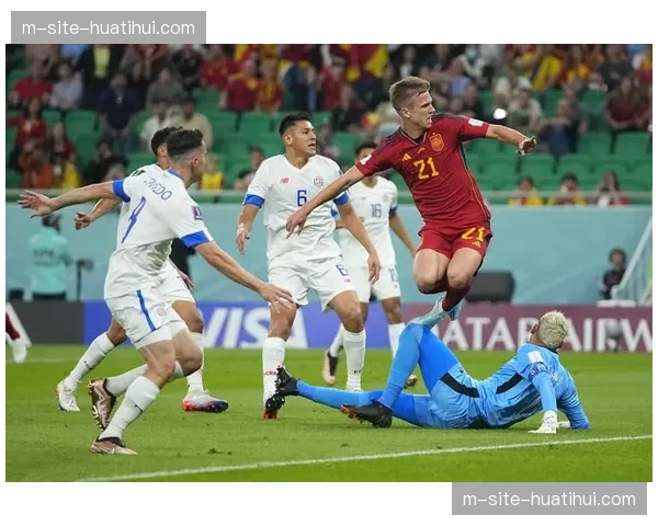 西班牙童颜巨臂面临体能考验，斗牛士军团锋线终结能力亟待检验